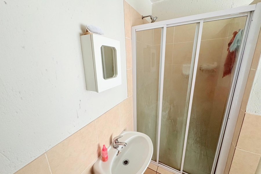 To Let 2 Bedroom Property for Rent in Comet Gauteng