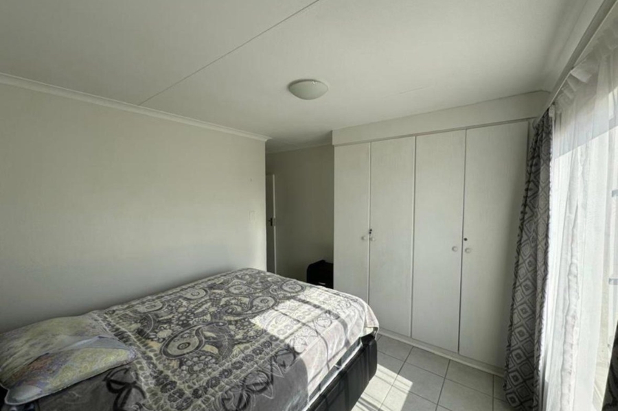 To Let 2 Bedroom Property for Rent in Noordwyk Gauteng