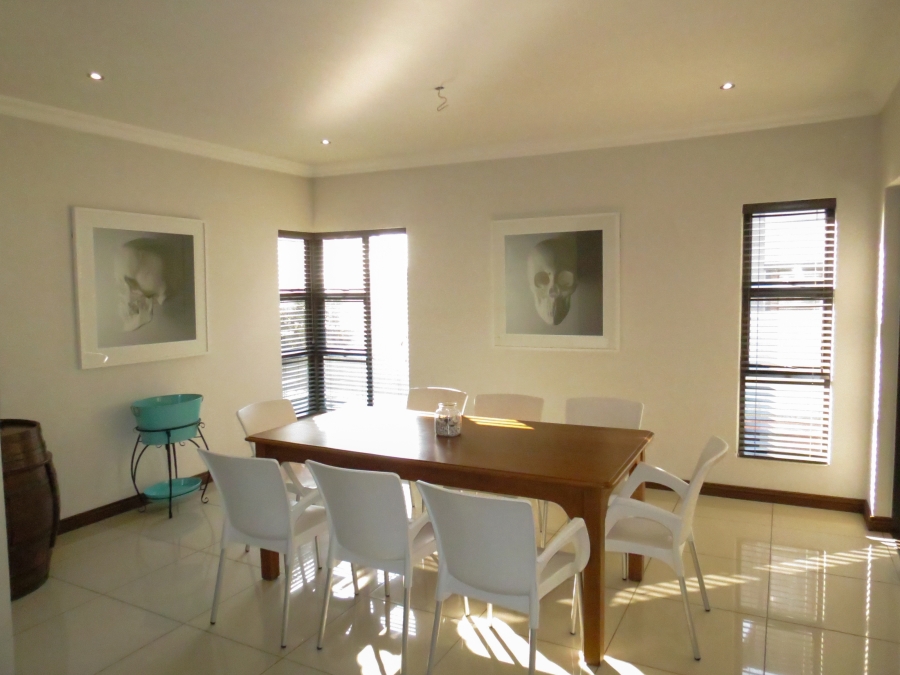 4 Bedroom Property for Sale in Greenstone Hill Gauteng