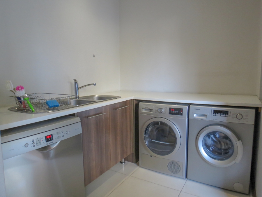 4 Bedroom Property for Sale in Greenstone Hill Gauteng
