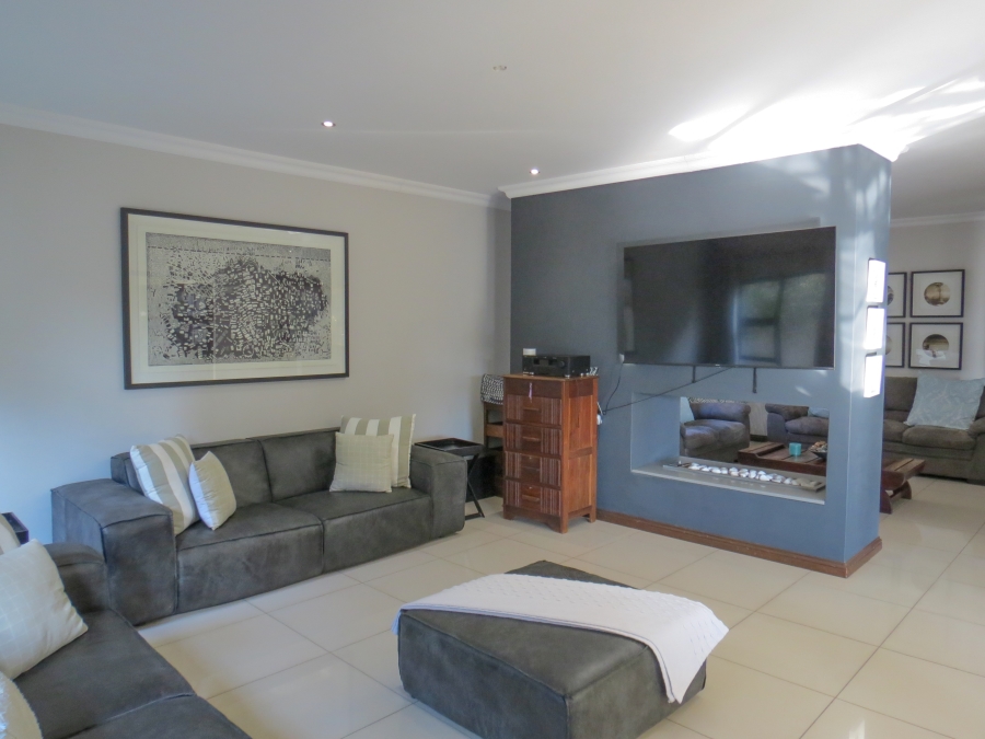 4 Bedroom Property for Sale in Greenstone Hill Gauteng