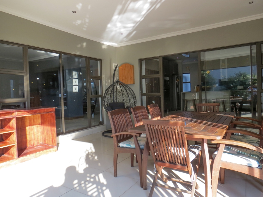 4 Bedroom Property for Sale in Greenstone Hill Gauteng
