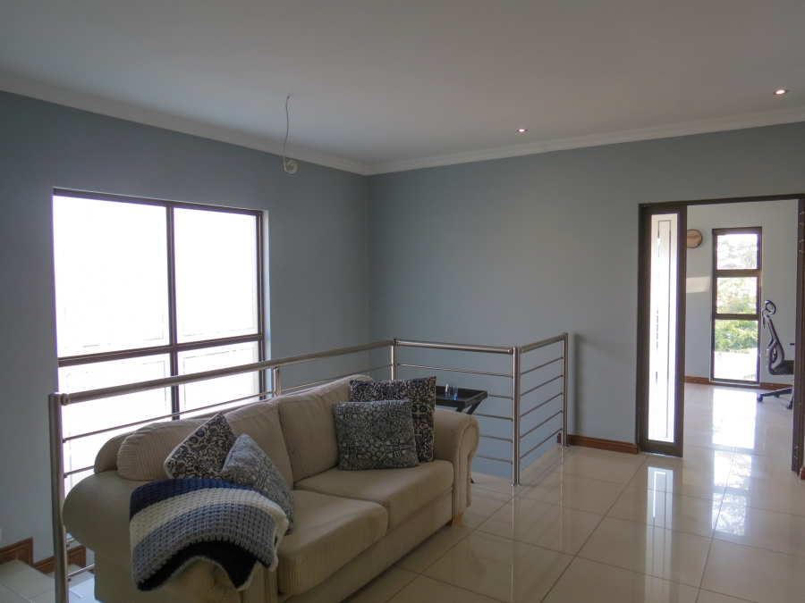 4 Bedroom Property for Sale in Greenstone Hill Gauteng