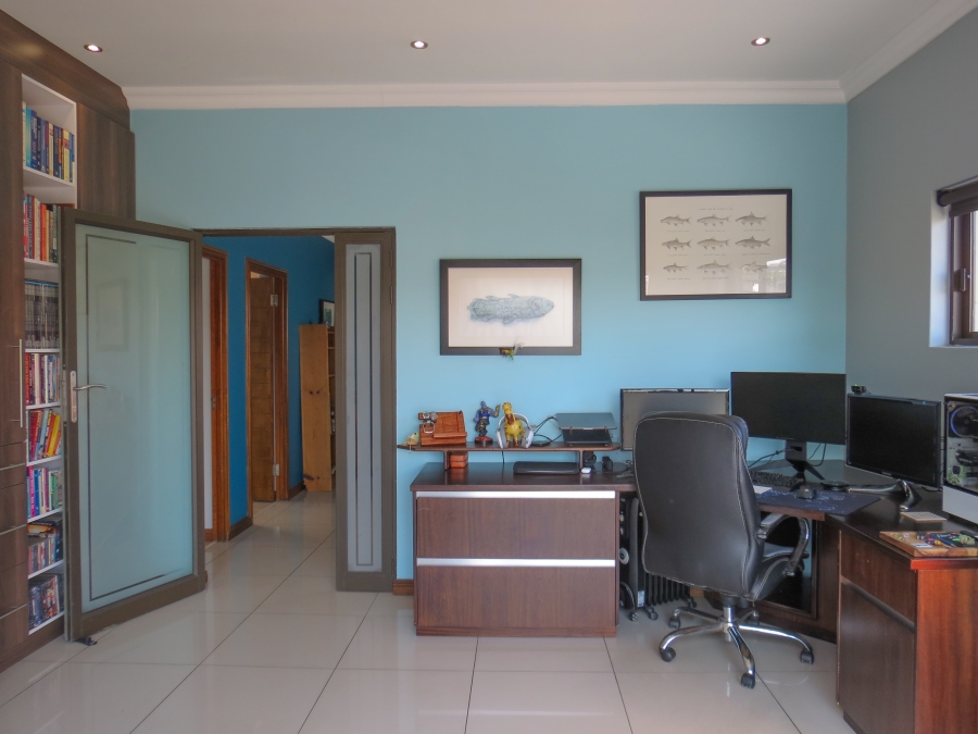 4 Bedroom Property for Sale in Greenstone Hill Gauteng