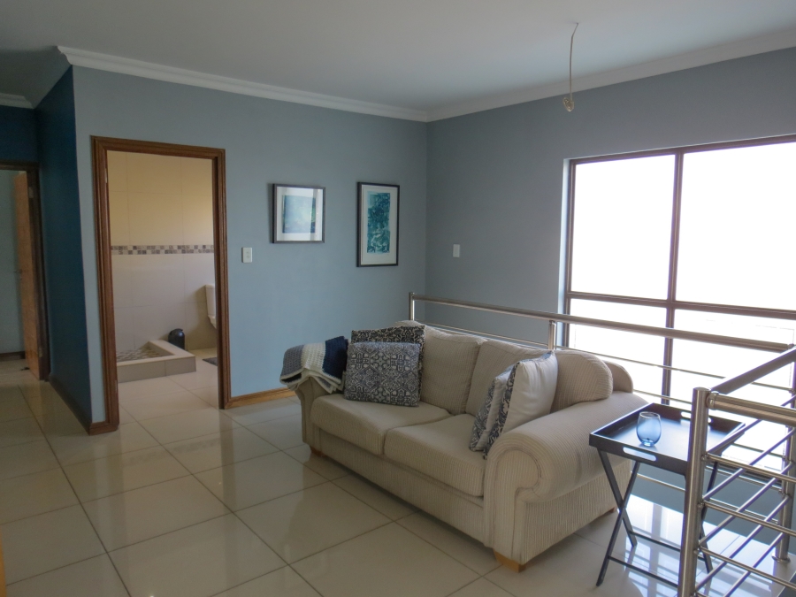 4 Bedroom Property for Sale in Greenstone Hill Gauteng
