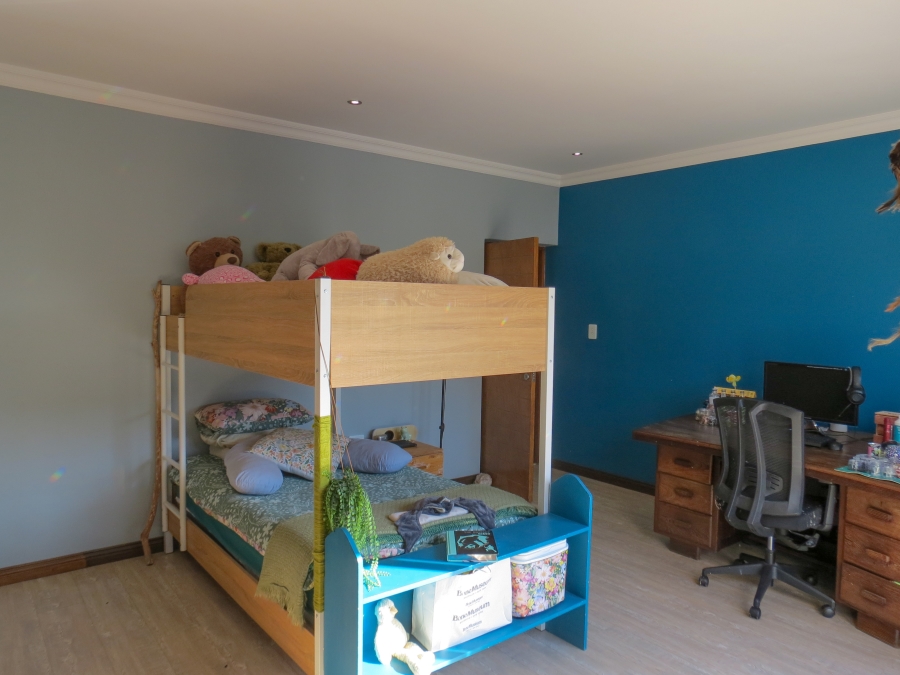 4 Bedroom Property for Sale in Greenstone Hill Gauteng