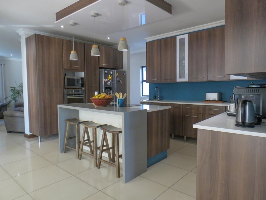 4 Bedroom Property for Sale in Greenstone Hill Gauteng