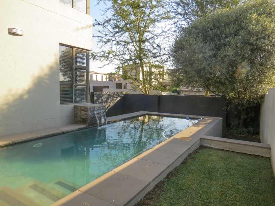 4 Bedroom Property for Sale in Greenstone Hill Gauteng