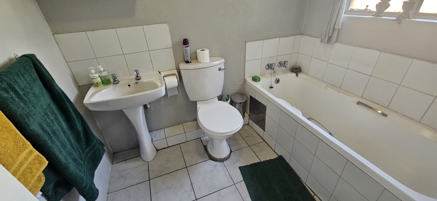 2 Bedroom Property for Sale in Randhart Gauteng