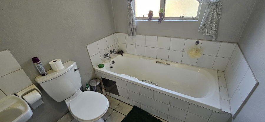 2 Bedroom Property for Sale in Randhart Gauteng