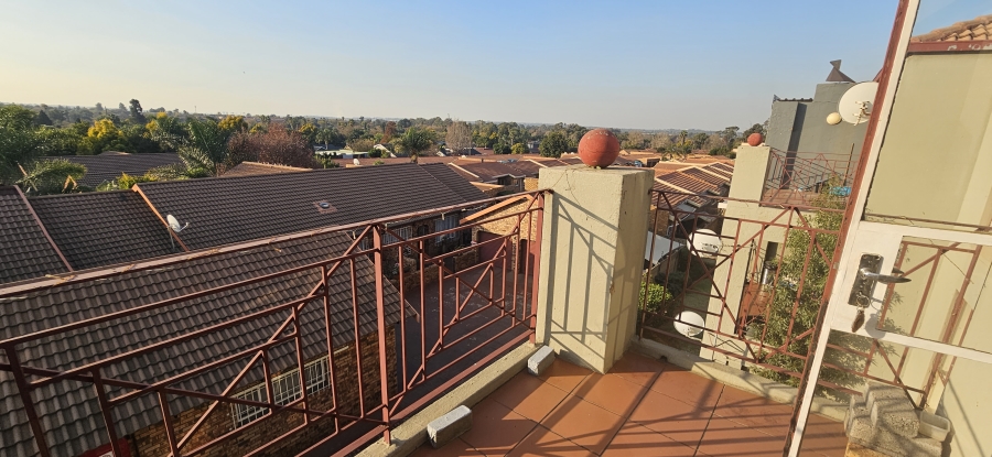2 Bedroom Property for Sale in Randhart Gauteng