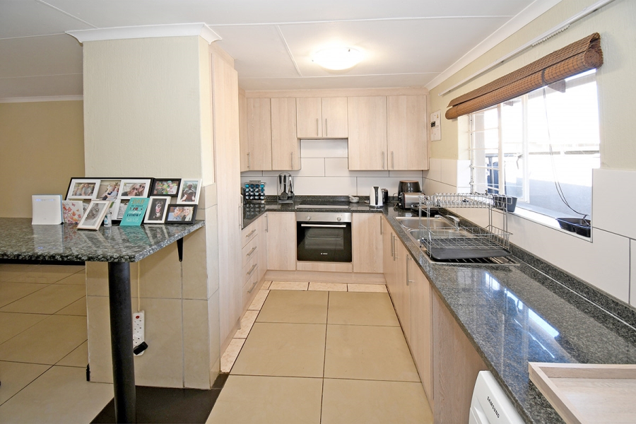 3 Bedroom Property for Sale in Northwold Gauteng