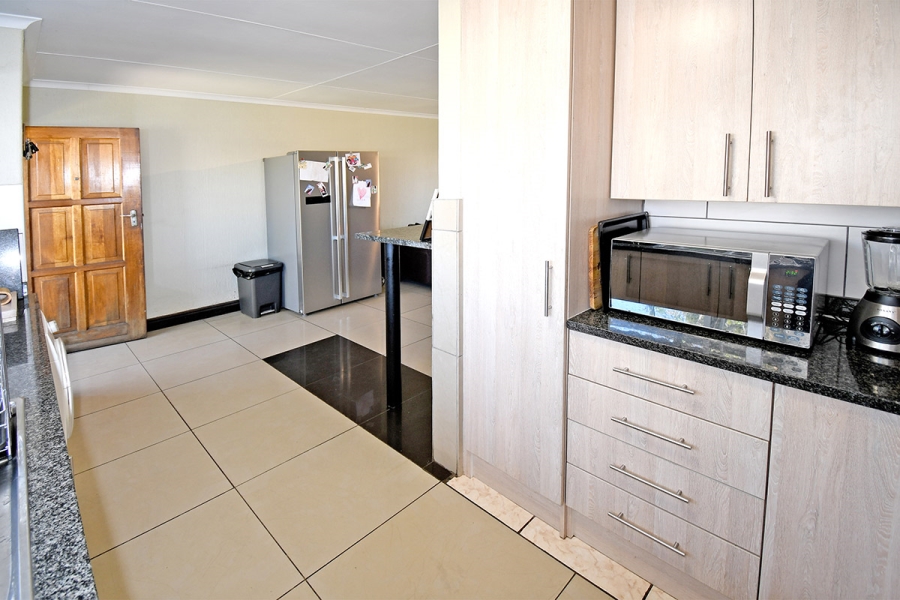 3 Bedroom Property for Sale in Northwold Gauteng