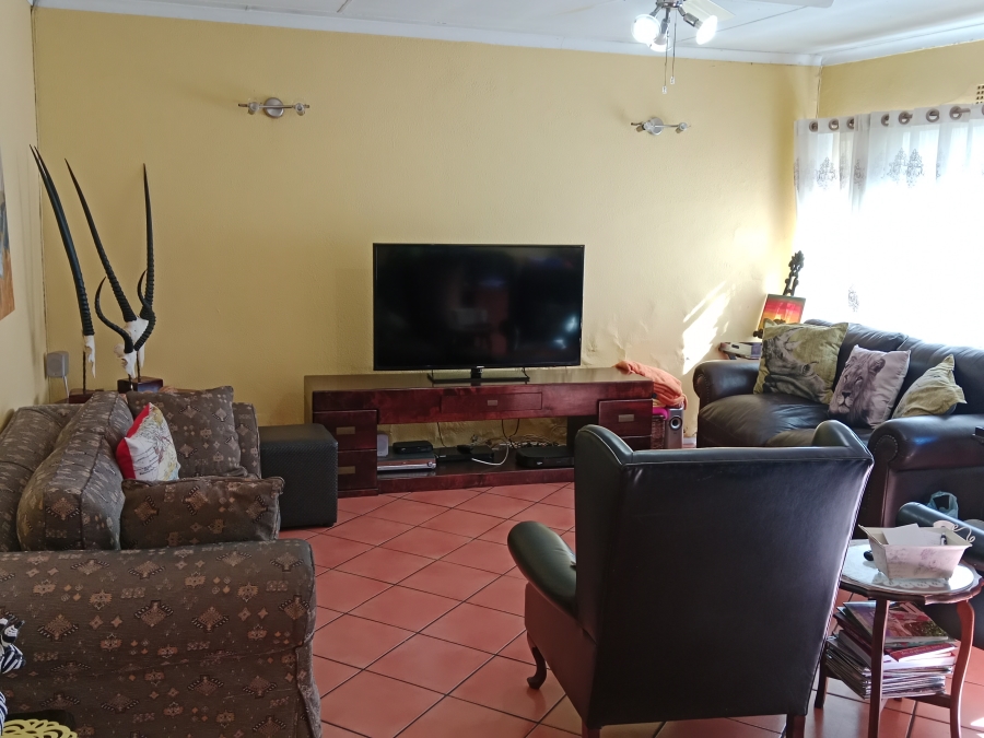 4 Bedroom Property for Sale in Brackendowns Gauteng