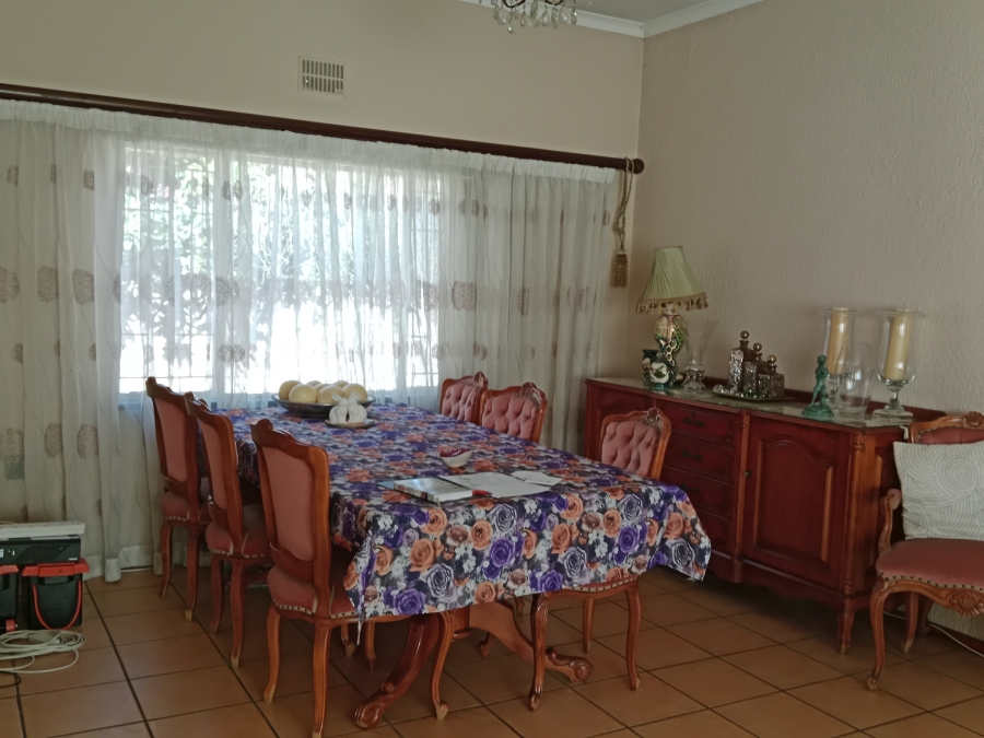 4 Bedroom Property for Sale in Brackendowns Gauteng