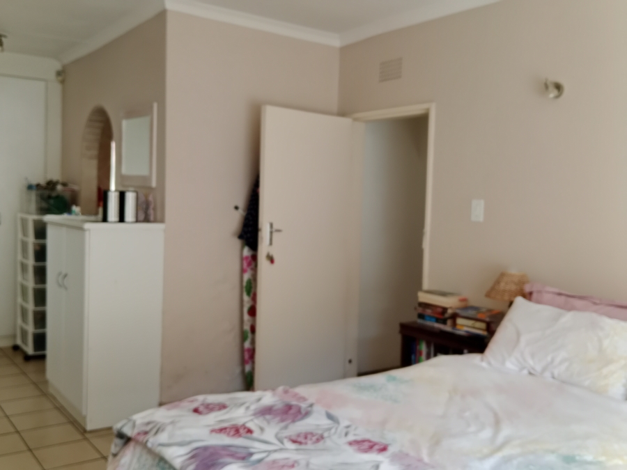 4 Bedroom Property for Sale in Brackendowns Gauteng