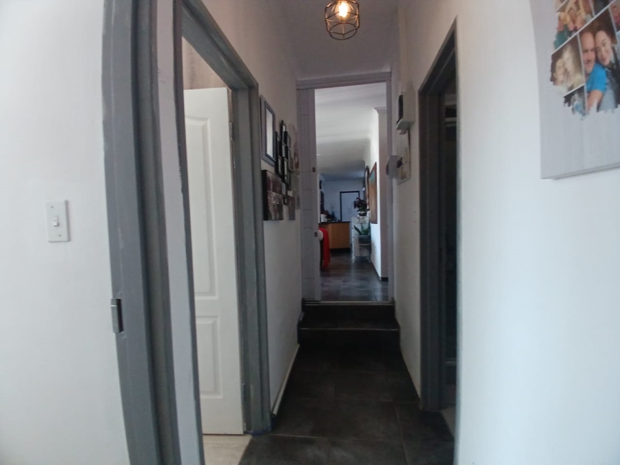 3 Bedroom Property for Sale in Greenhills Gauteng