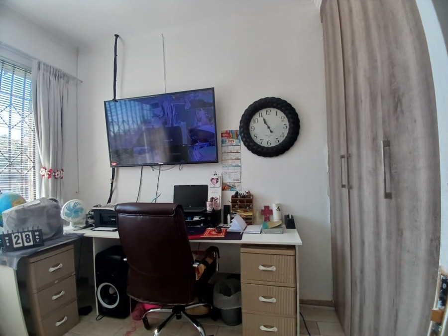 3 Bedroom Property for Sale in Greenhills Gauteng