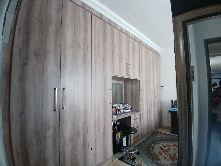 3 Bedroom Property for Sale in Greenhills Gauteng