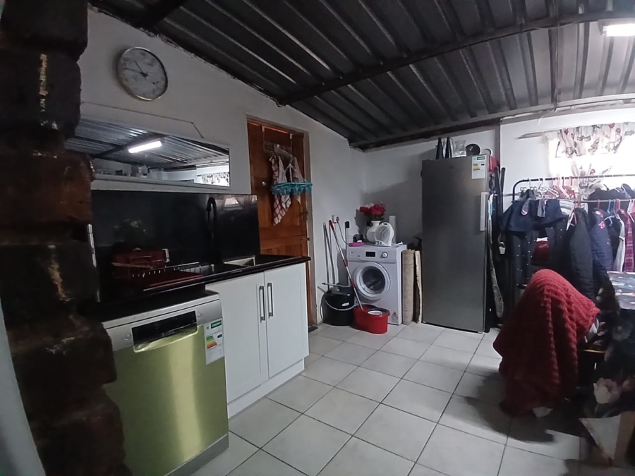 3 Bedroom Property for Sale in Greenhills Gauteng