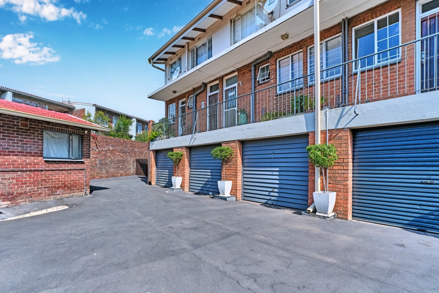 2 Bedroom Property for Sale in Oerderpark Gauteng
