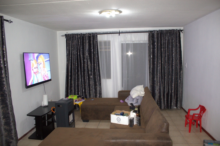 2 Bedroom Property for Sale in Edleen Gauteng