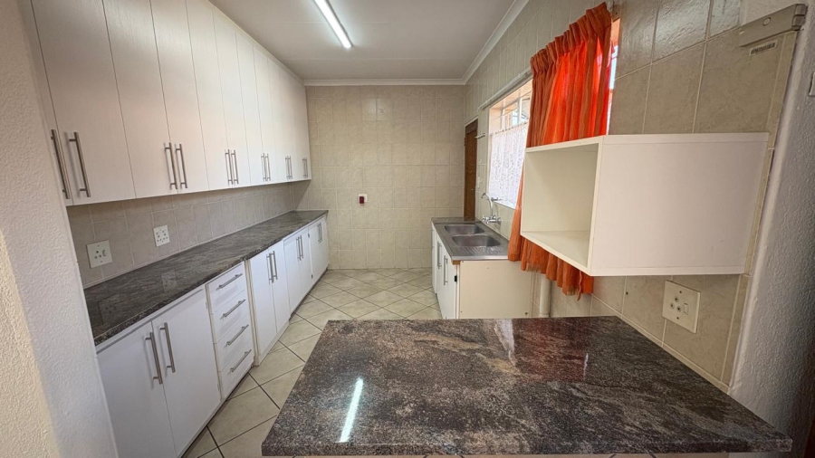 3 Bedroom Property for Sale in Beyers Park Gauteng