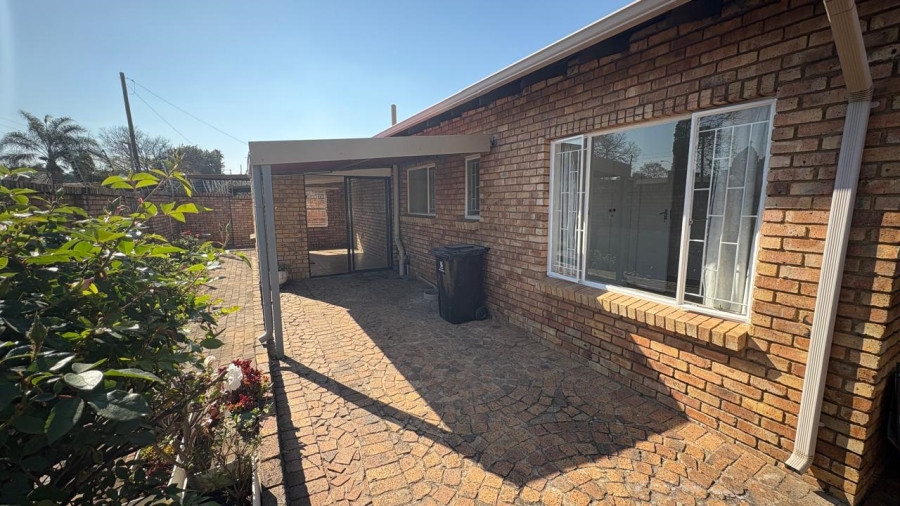 3 Bedroom Property for Sale in Beyers Park Gauteng