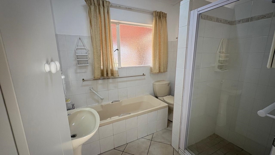 3 Bedroom Property for Sale in Beyers Park Gauteng