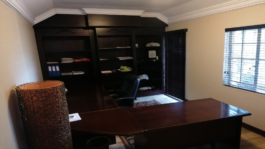 4 Bedroom Property for Sale in Vanderbijlpark SW 5 Gauteng