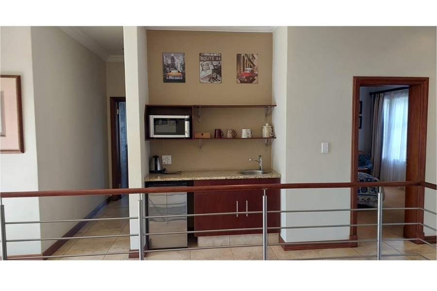5 Bedroom Property for Sale in Copperleaf Estate Gauteng
