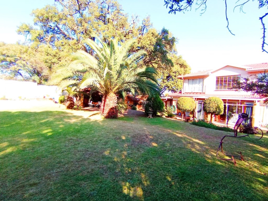 8 Bedroom Property for Sale in Florida Gauteng