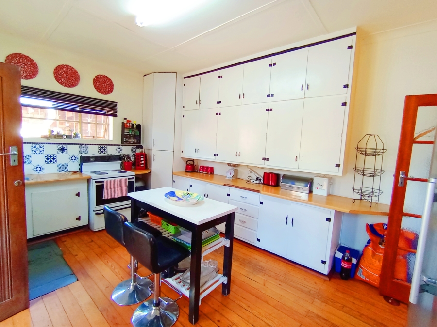 8 Bedroom Property for Sale in Florida Gauteng