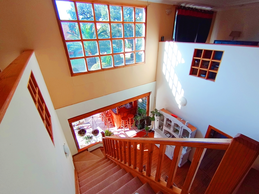 8 Bedroom Property for Sale in Florida Gauteng