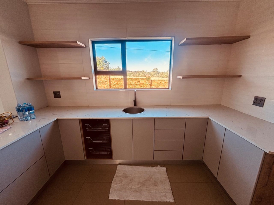 3 Bedroom Property for Sale in Wildtuinpark Gauteng