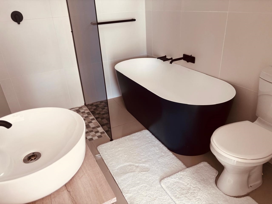 3 Bedroom Property for Sale in Wildtuinpark Gauteng