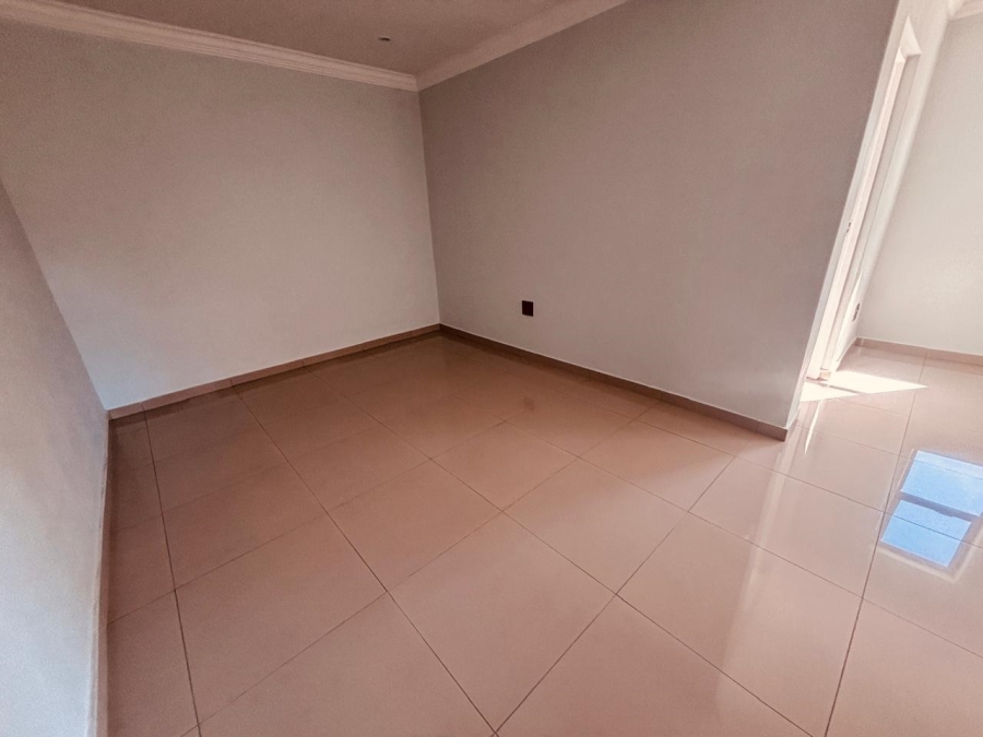 3 Bedroom Property for Sale in Wildtuinpark Gauteng