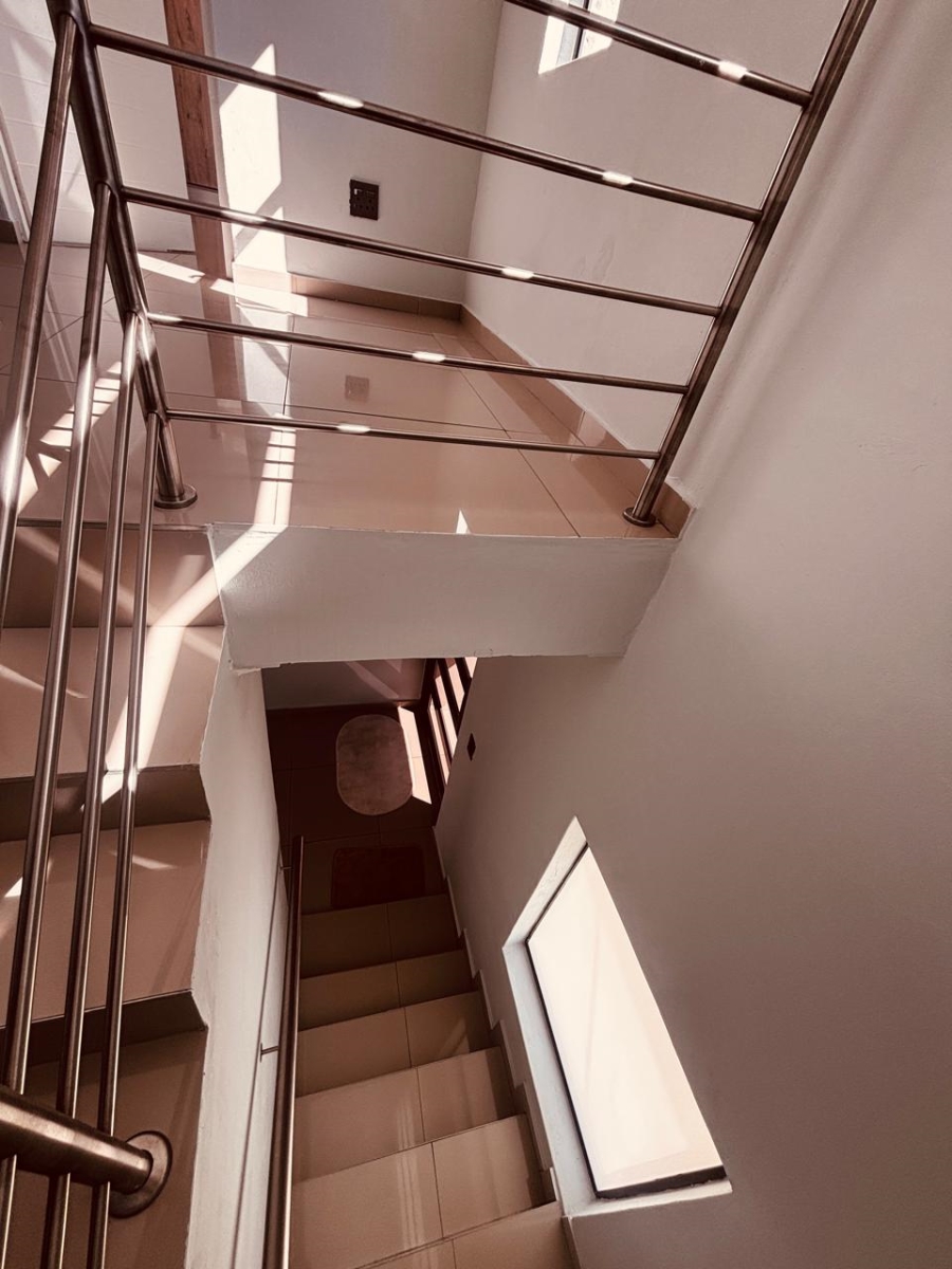 3 Bedroom Property for Sale in Wildtuinpark Gauteng