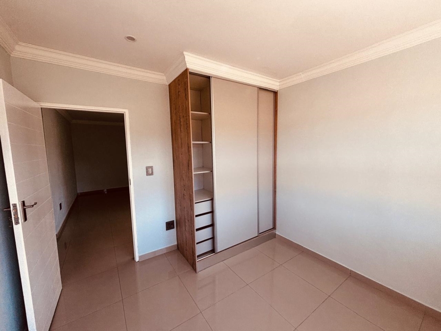 3 Bedroom Property for Sale in Wildtuinpark Gauteng