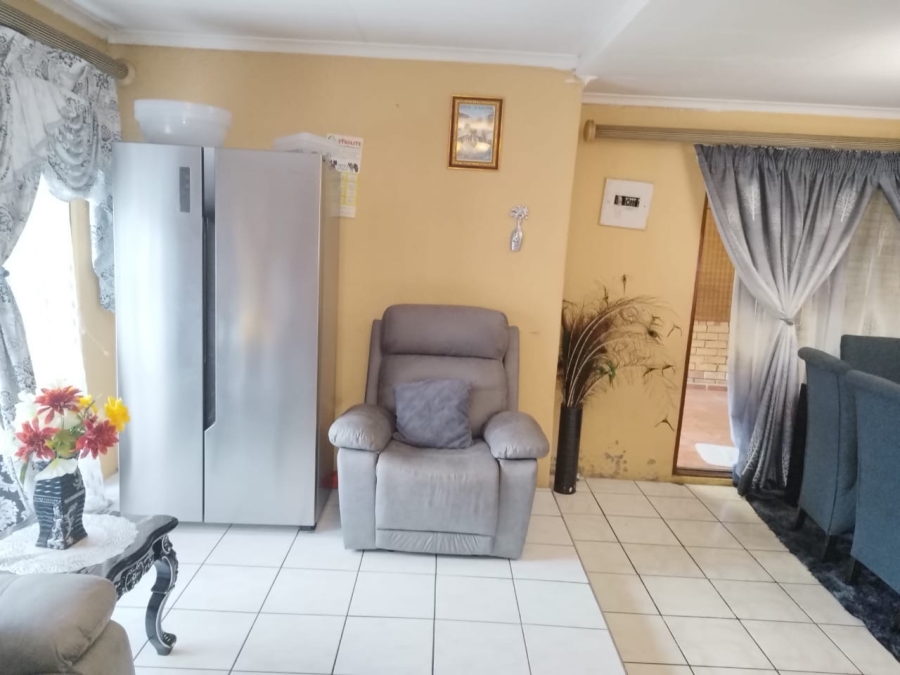 4 Bedroom Property for Sale in Klipfontein Gauteng