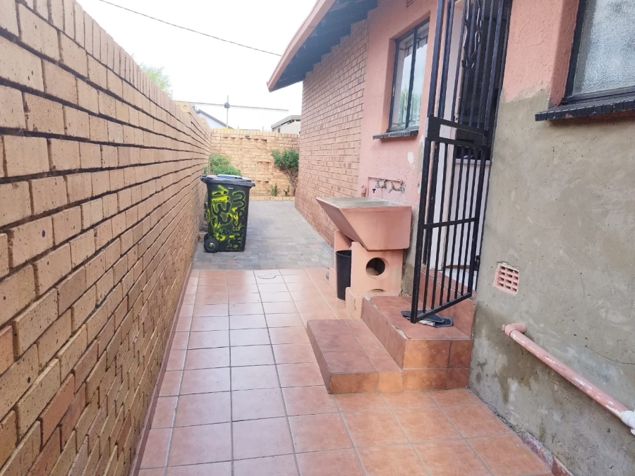 4 Bedroom Property for Sale in Klipfontein Gauteng
