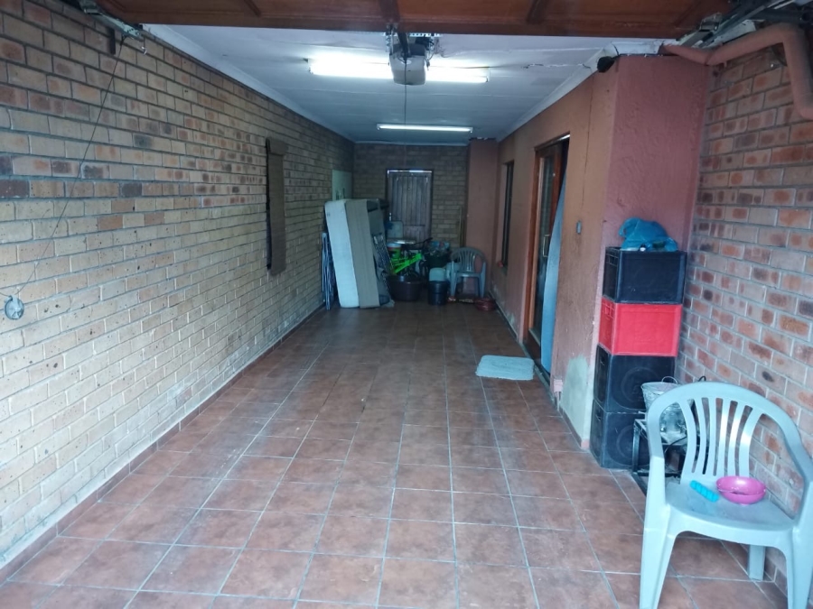 4 Bedroom Property for Sale in Klipfontein Gauteng
