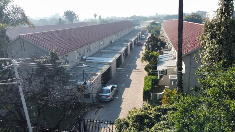 2 Bedroom Property for Sale in Kilner Park Gauteng