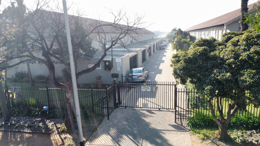 2 Bedroom Property for Sale in Kilner Park Gauteng