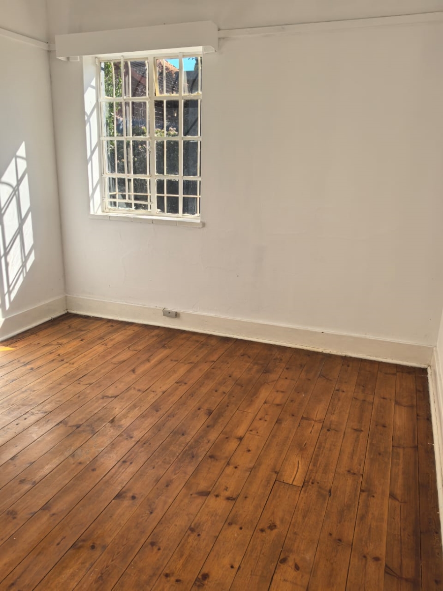 1 Bedroom Property for Sale in Greenside Gauteng