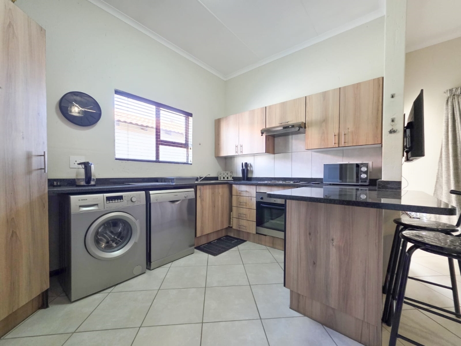 2 Bedroom Property for Sale in Goedeburg Gauteng