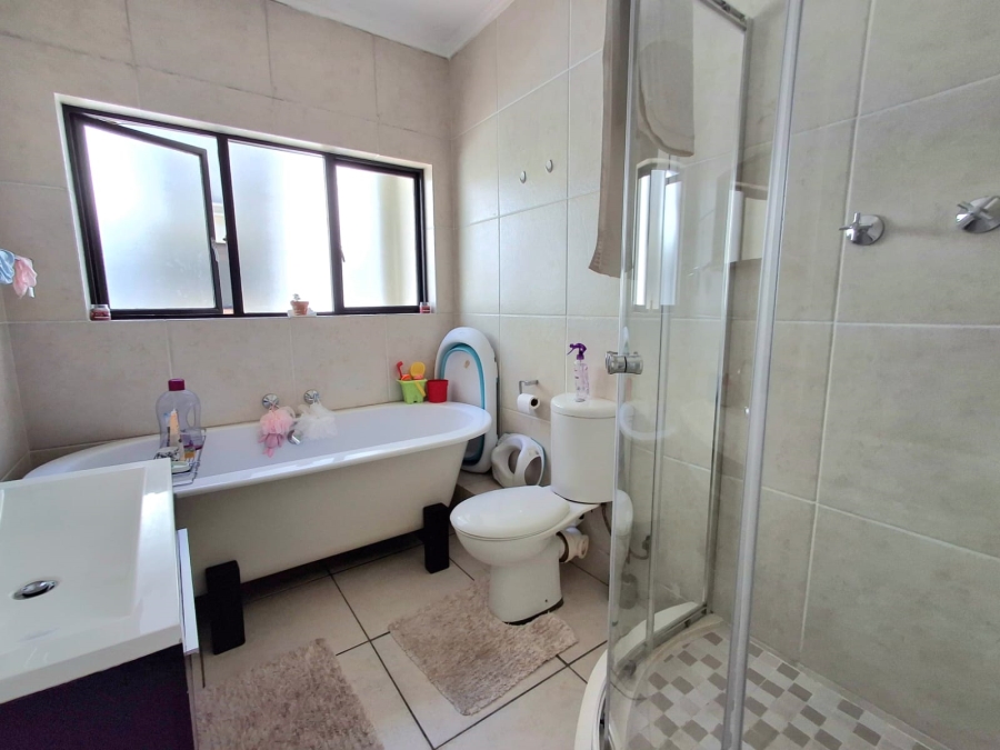 2 Bedroom Property for Sale in Acacia Gauteng