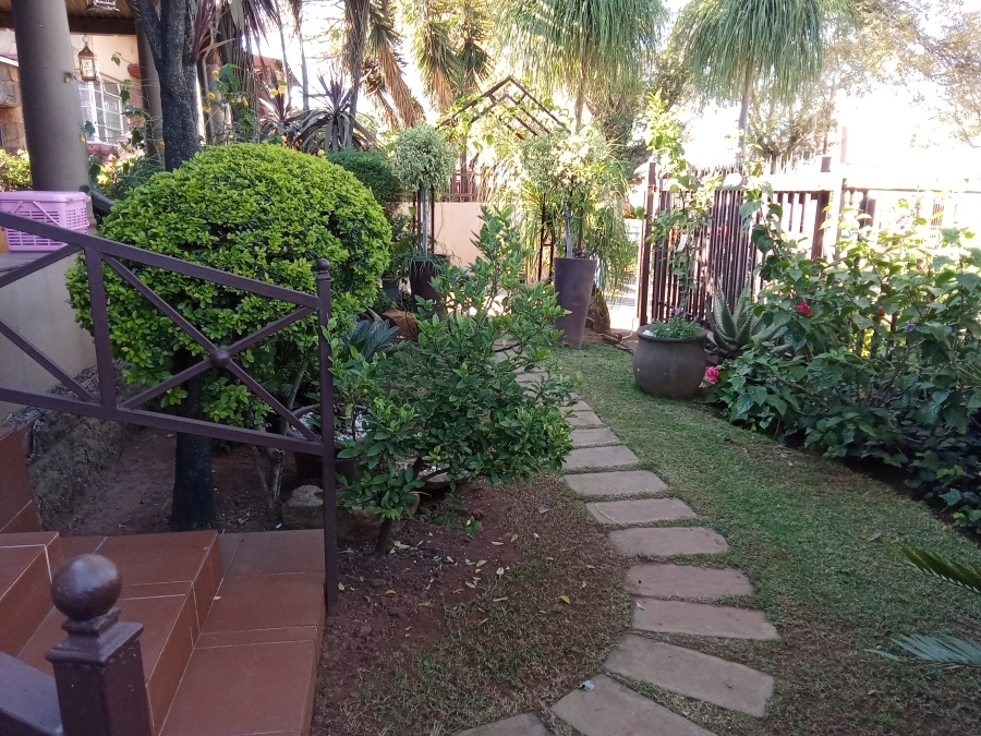 3 Bedroom Property for Sale in Roodepoort North Gauteng