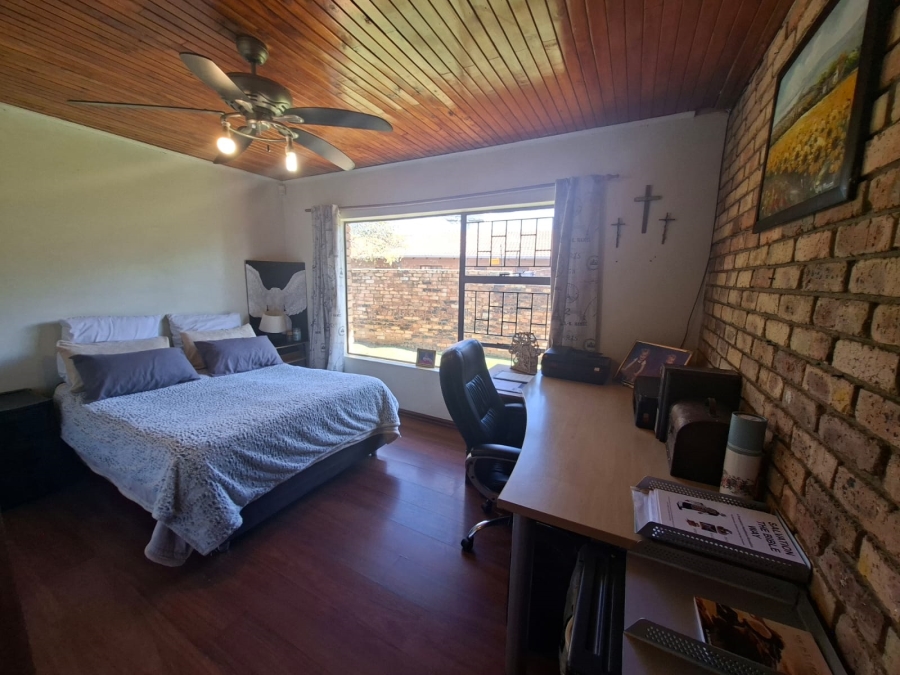 3 Bedroom Property for Sale in Noordkruin Gauteng