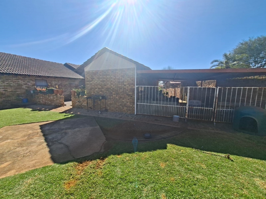 3 Bedroom Property for Sale in Noordkruin Gauteng
